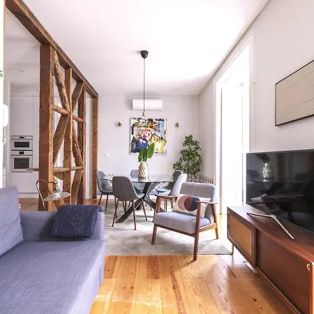 Alfama St George Castle District Fabulous 3 Bedrooms 2 Bathrooms Ac Balcony 1st Floor 19th Century Building Appartement