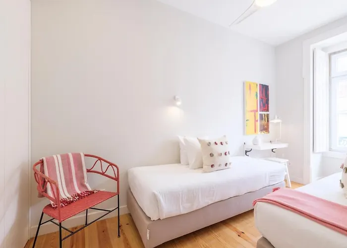 Alfama St George Castle District Fabulous 3 Bedrooms 2 Bathrooms Ac Balcony 1st Floor 19th Century Building * Lisboa